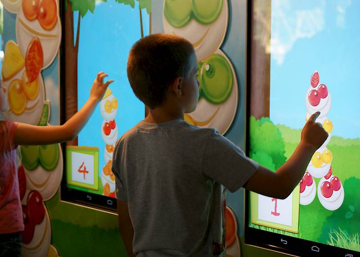 Duckie Deck Kids' Fest - touch screens with game